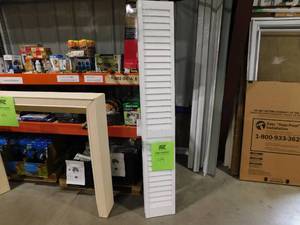 lot 44 image: (2) Veranda 24 in. x 80 in. Solid Core White Wood Interior Closet Bi-fold Door