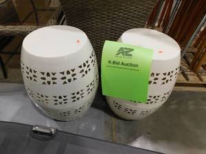 lot 91 image: (2) Metal Round Stands
