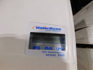 lot 104 image: Waterboss 22,000 Grain Water Softener System - Reduces Hardness, Iron, Calcium, Dirt, and Sediment - Model 700