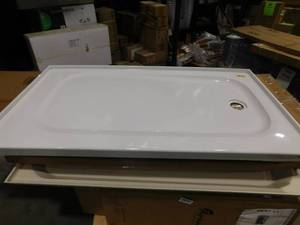 lot 144 image: American Standard Passage 60 x 32 Alcove Shower Pan Base with Right Drain in White