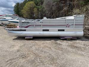 1994 Weeres SunTanner Pontoon