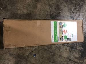 Leaf Easy 45 in. x 48 in. Leaf Scoop Customer Returns See Pictures