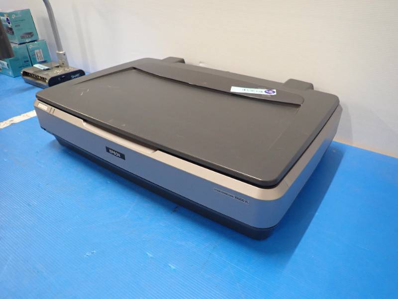 lot 6 image: Epson Expression 10000XL Graphics Scanner  Epson J181A  Includes CAB-AC power cable ($200 reserve)