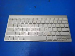 lot 94 image: Apple Wireless Keyboard A1314 Keyboard 