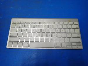 lot 95 image: Apple Wireless Keyboard A1314 Keyboard 