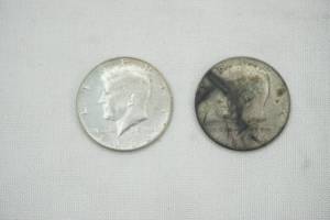 lot 13 image: 2 - 1966 Kennedy Half Dollars