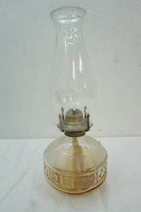 lot 34 image: Vintage Oil Lamp 14 Tall