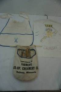 lot 72 image: Cloth Pins, Cloth Pin Aprons