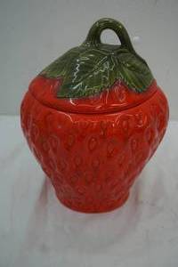 lot 74 image: Strawberry Cookie Jar
