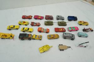 lot 115 image: Variety of Vintage toy cars, hotwheel army tanks and more