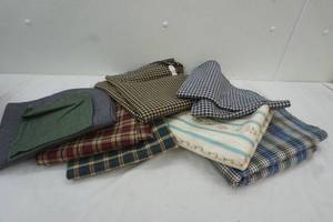 lot 122 image: Variety of Material (Length & width unkown)