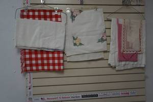 lot 186 image: Variety of Sizes of Table Cloths