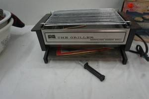 lot 199 image: Regal ElectricSmokeless Indoor Grill