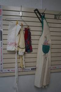 lot 187 image: 5 Cloth Aprons