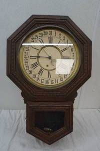 lot 215 image: Vintage The Sessions Clock Co. wall hanging clock (workimg condition unkown)
