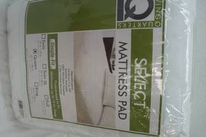 lot 222 image: Mattress pad