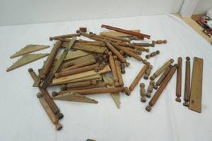 lot 248 image: Lincoln Logs