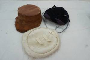 lot 259 image: Vintage Ladies Hats