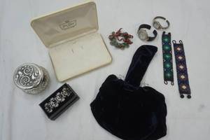 lot 270 image: Vintage Velvet Blue Purse, bead bracelets, 2 watches, Flower bracelet, and more