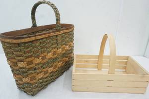 lot 277 image: Wicker Basket with handle & small wood crate with handle