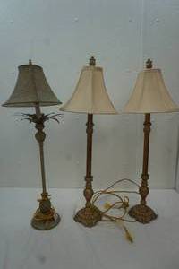 lot 286 image: Bureau lamps, lot of 3 (about 30)