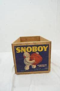 lot 293 image: Vintage Snoboy crate