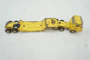 lot 303 image: Toy Tonka truck
