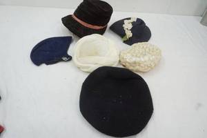 lot 320 image: Vintage Ladies hat