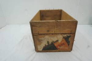 lot 329 image: Vintage Apple crate