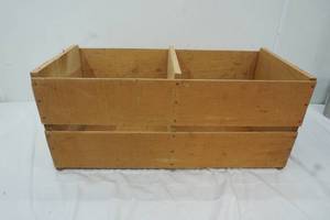 lot 331 image: Vintage Stork Orange Crate