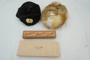 lot 341 image: Vintage hats, Curling iron, ,scarf
