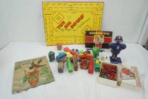 lot 347 image: Vintage Toys