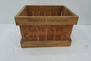 lot 348 image: Cape Cod Cranberry crate