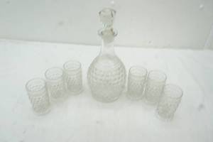 lot 363 image: Liquor Decanter set
