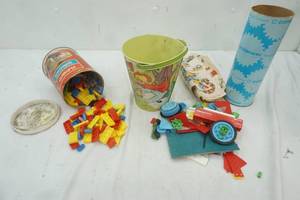 lot 392 image: Playskool building blocks