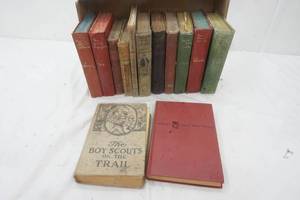 lot 401 image: Vintage Books