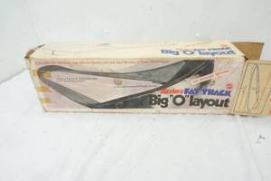lot 411 image: Mattel Fat Track big layout