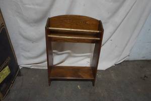 lot 426 image: quilt Rack