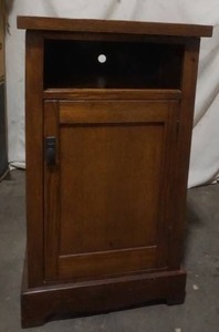 lot 430 image: Cabinet