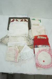 lot 440 image: Linens