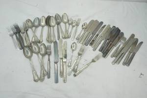 lot 443 image: silverware