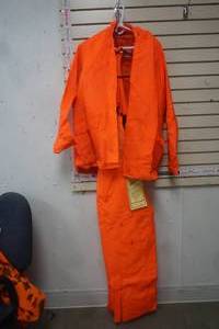 lot 461 image: Blaze Orange clothes