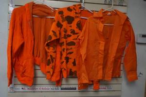 lot 463 image: Blaze orange clothes