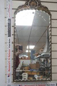 lot 471 image: Vintage Mirror