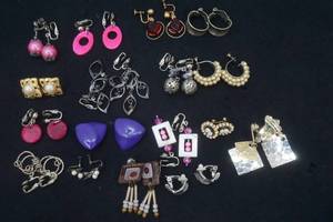 lot 505 image: jewlery