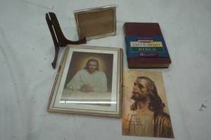 lot 524 image: Bible