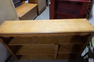 lot 537 image: Bookcase