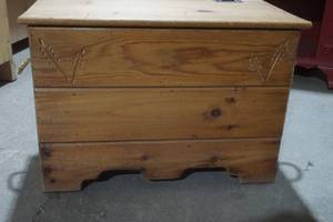 lot 538 image: trunk