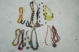 lot 478 image: Jewlery