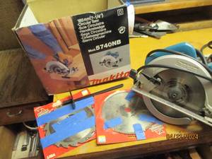 lot 111 image: Makita 7 14 circular saw...